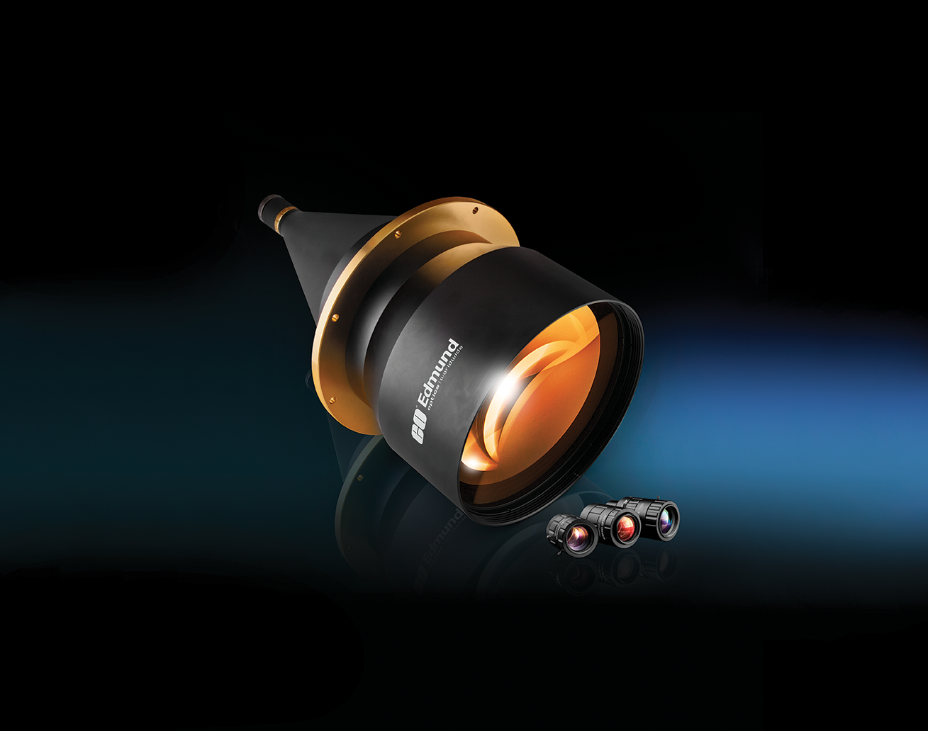  Comparison of two different lens sizes with significantly different applications.